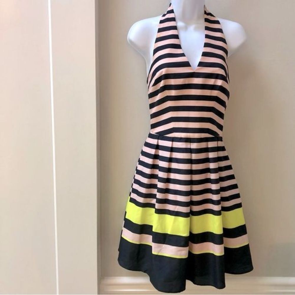 Ted Baker London pink navy halter dress woman’s size 1. Great condition!